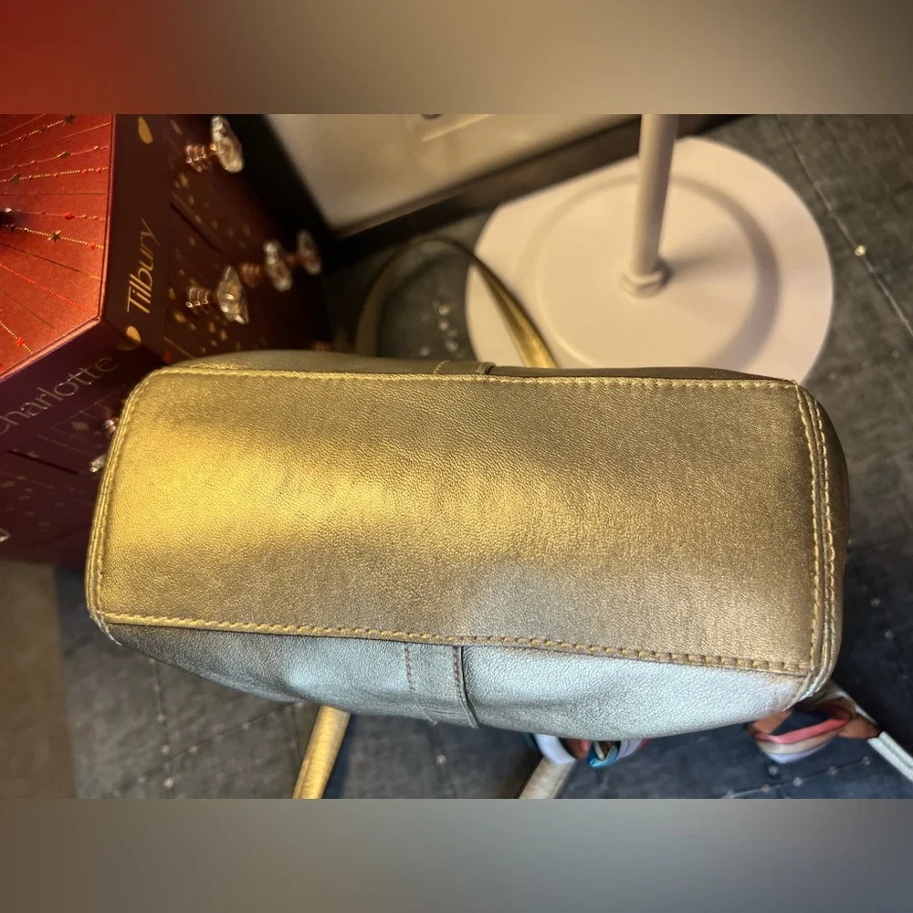 Coach 2008 Leah Gold Metallic Mini Tote Bag Creed J0868-42416 - Picture 10 of 16